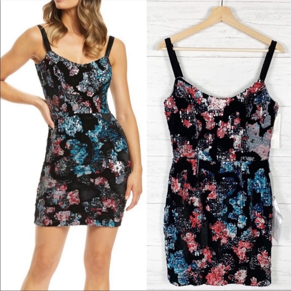 Dress the Population Dresses & Skirts - Dress The Population • Lindsay Demi Sheath Dress M